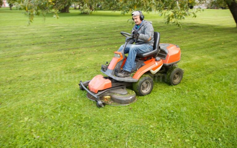 Why Riding Lawn Mower Runs For 20 Minutes Then Dies